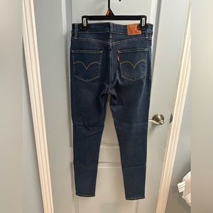 Levi’s 721 women’s 28W 30L high rise skinny jeans